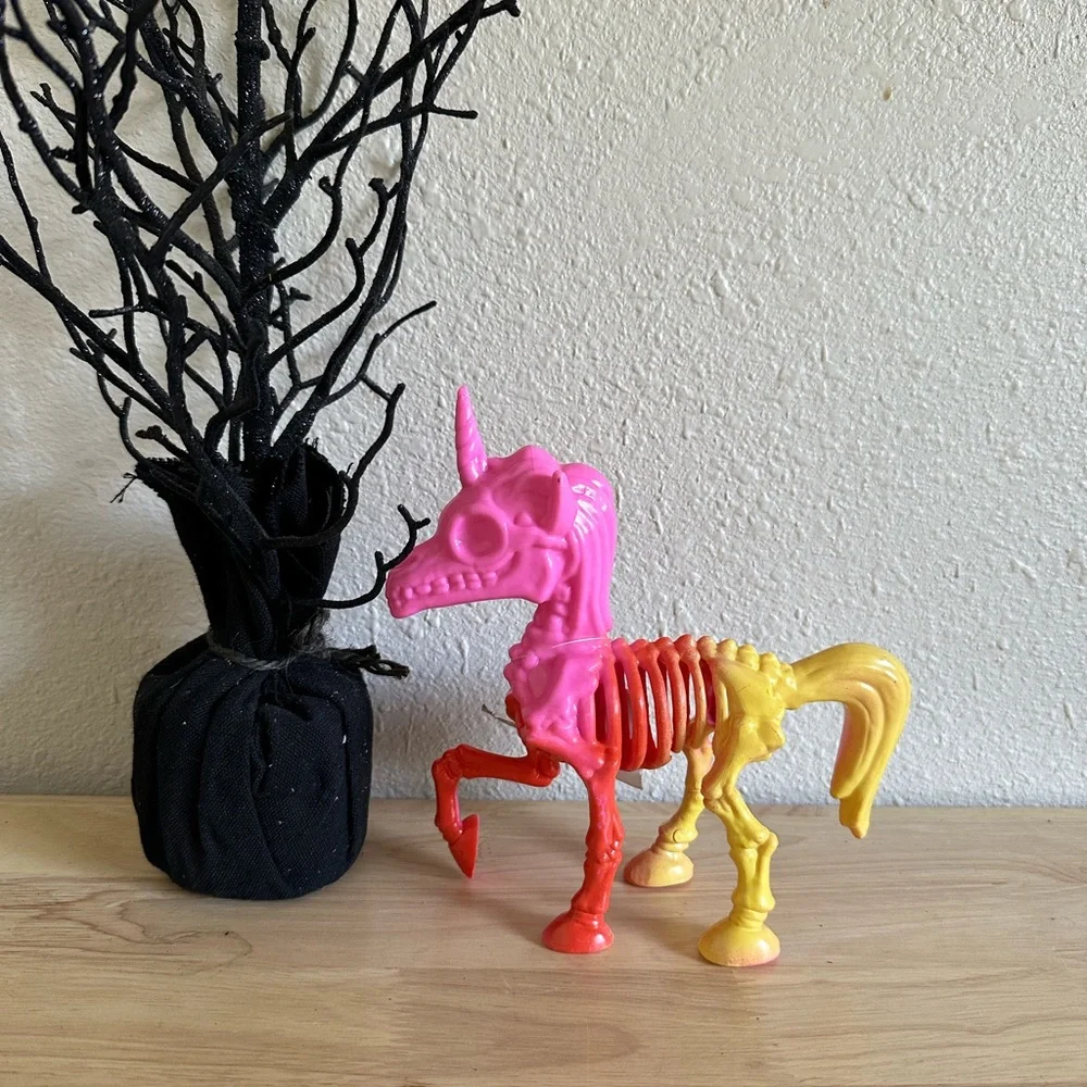 New Halloween Whimsigoth skeleton uniocorn 🦄